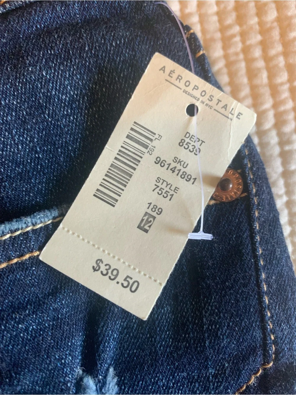2016 New with tags Aéropostale Distressed Denim 